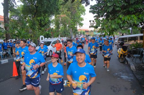 Race photo from Isoplus Run 2024 Surabaya