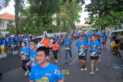 Race photo from Isoplus Run 2024 Surabaya