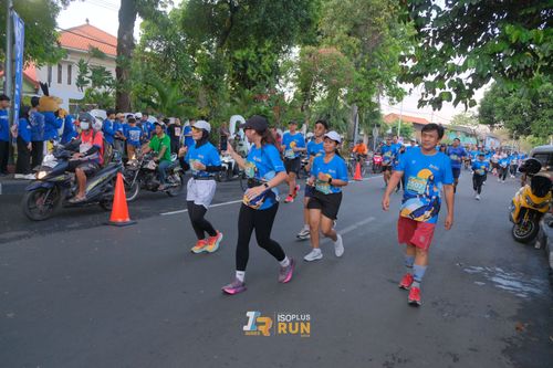 Race photo from Isoplus Run 2024 Surabaya