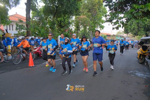 Race photo from Isoplus Run 2024 Surabaya