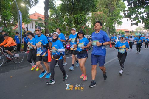Race photo from Isoplus Run 2024 Surabaya