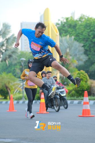 Race photo from Isoplus Run 2024 Surabaya