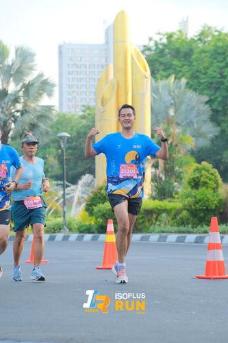 Race photo from Isoplus Run 2024 Surabaya