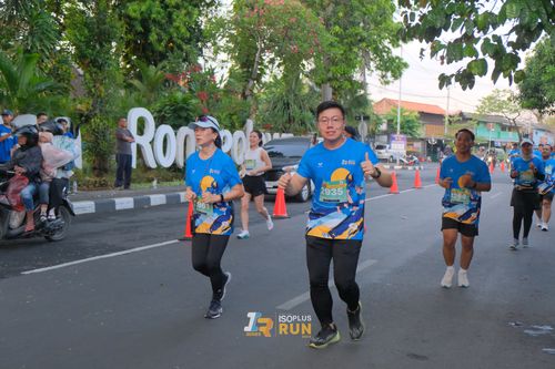 Race photo from Isoplus Run 2024 Surabaya