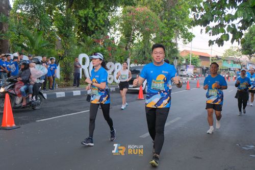 Race photo from Isoplus Run 2024 Surabaya