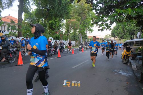 Race photo from Isoplus Run 2024 Surabaya