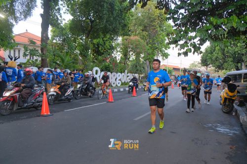 Race photo from Isoplus Run 2024 Surabaya