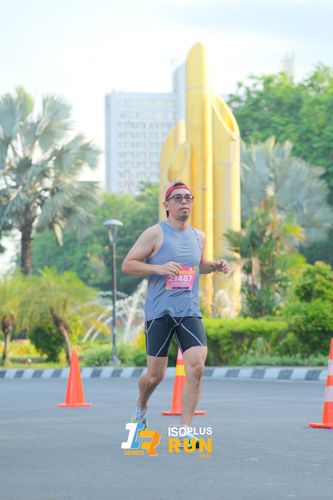 Race photo from Isoplus Run 2024 Surabaya