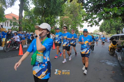Race photo from Isoplus Run 2024 Surabaya