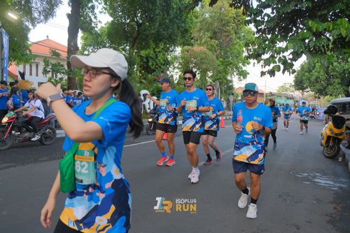 Race photo from Isoplus Run 2024 Surabaya
