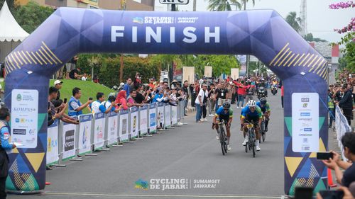 Race photo from Cycling de Jabar 2024