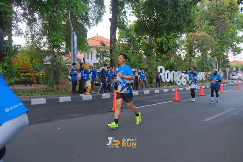 Race photo from Isoplus Run 2024 Surabaya
