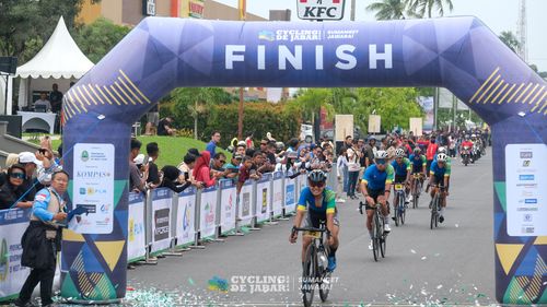 Race photo from Cycling de Jabar 2024