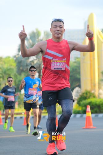 Race photo from Isoplus Run 2024 Surabaya
