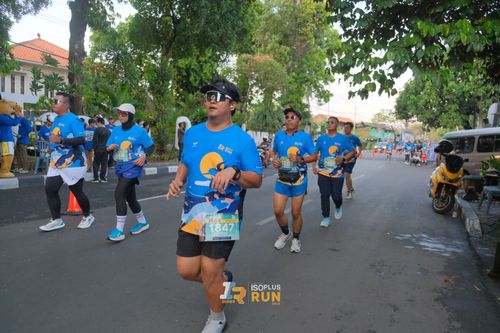 Race photo from Isoplus Run 2024 Surabaya