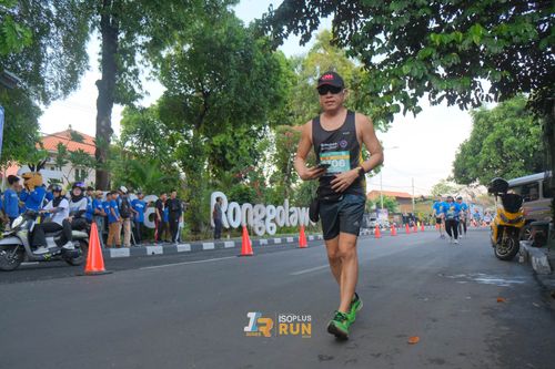 Race photo from Isoplus Run 2024 Surabaya