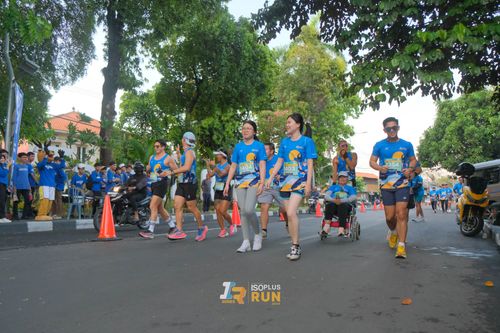 Race photo from Isoplus Run 2024 Surabaya