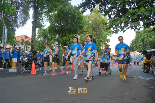 Race photo from Isoplus Run 2024 Surabaya