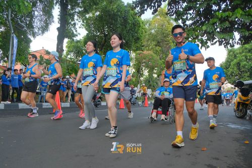 Race photo from Isoplus Run 2024 Surabaya