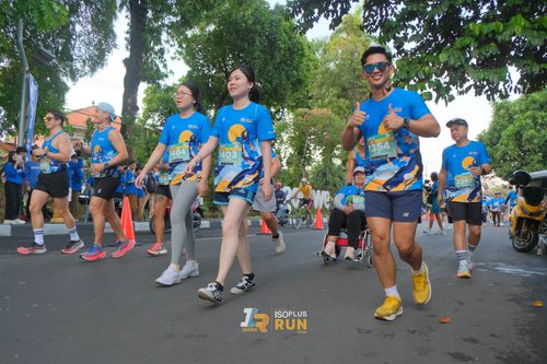 Race photo from Isoplus Run 2024 Surabaya