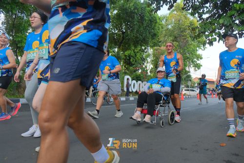 Race photo from Isoplus Run 2024 Surabaya