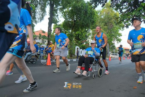 Race photo from Isoplus Run 2024 Surabaya