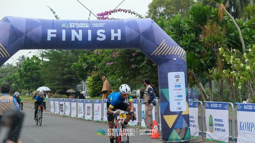 Race photo from Cycling de Jabar 2024