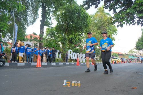 Race photo from Isoplus Run 2024 Surabaya