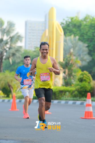 Race photo from Isoplus Run 2024 Surabaya