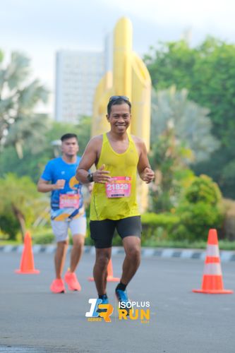 Race photo from Isoplus Run 2024 Surabaya