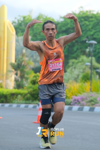 Race photo from Isoplus Run 2024 Surabaya