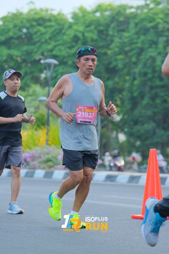 Race photo from Isoplus Run 2024 Surabaya