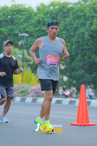 Race photo from Isoplus Run 2024 Surabaya