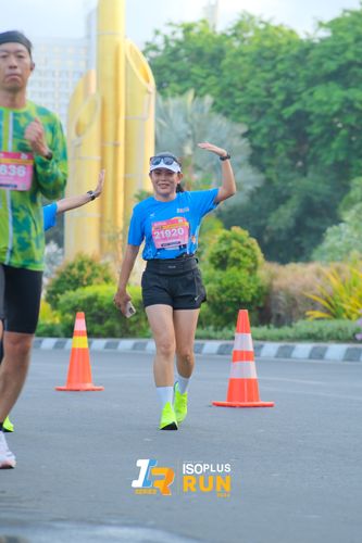 Race photo from Isoplus Run 2024 Surabaya