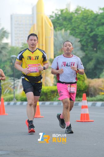 Race photo from Isoplus Run 2024 Surabaya