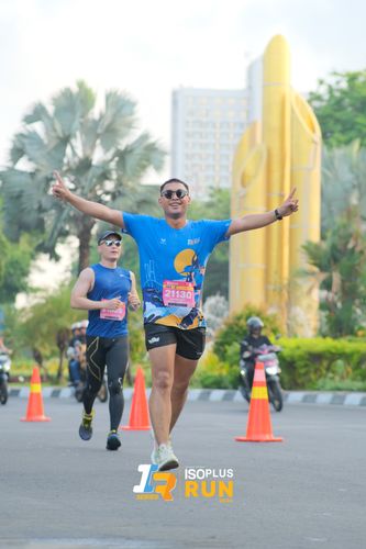 Race photo from Isoplus Run 2024 Surabaya