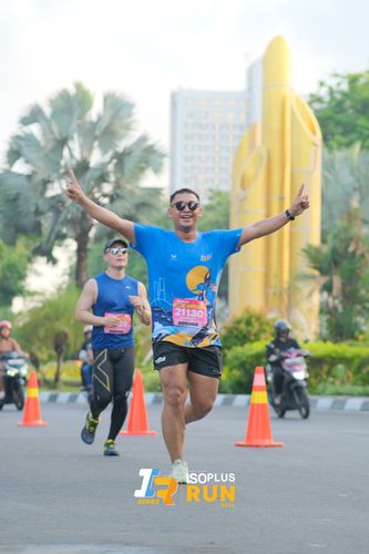 Race photo from Isoplus Run 2024 Surabaya