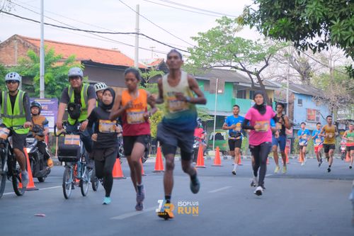Race photo from Isoplus Run 2024 Surabaya