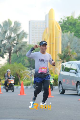 Race photo from Isoplus Run 2024 Surabaya