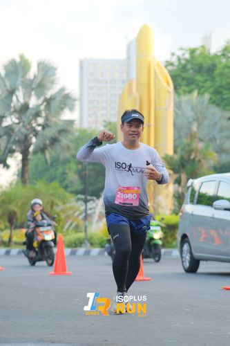 Race photo from Isoplus Run 2024 Surabaya