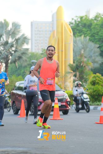 Race photo from Isoplus Run 2024 Surabaya