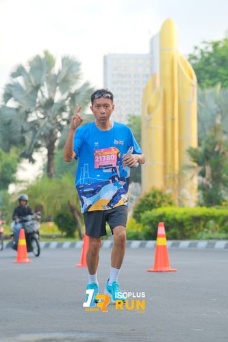 Race photo from Isoplus Run 2024 Surabaya