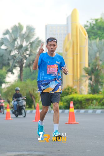 Race photo from Isoplus Run 2024 Surabaya