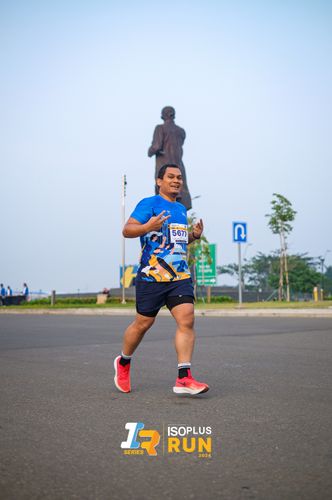 Race photo from ISOPlus Run 2024 Jakarta