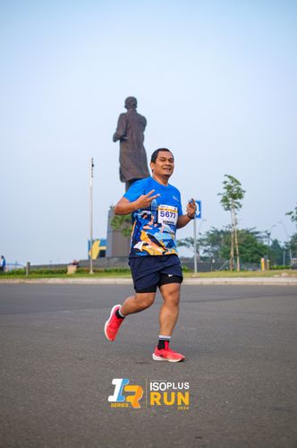 Race photo from ISOPlus Run 2024 Jakarta