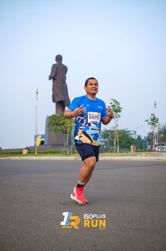 Race photo from ISOPlus Run 2024 Jakarta
