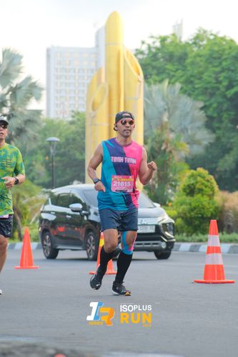 Race photo from Isoplus Run 2024 Surabaya