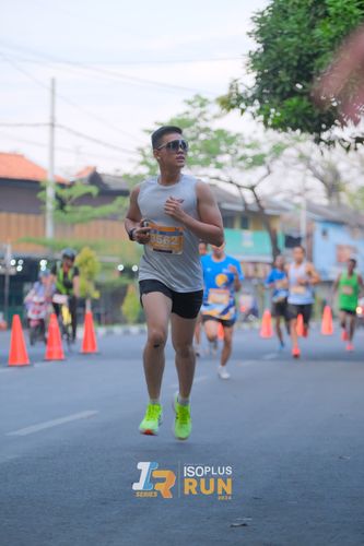 Race photo from Isoplus Run 2024 Surabaya