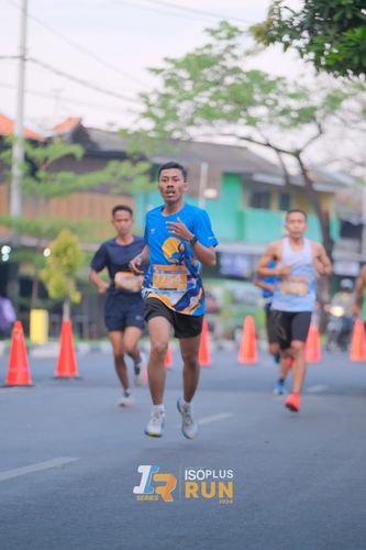 Race photo from Isoplus Run 2024 Surabaya