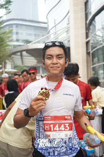 Race photo from ONE RUN 10 K